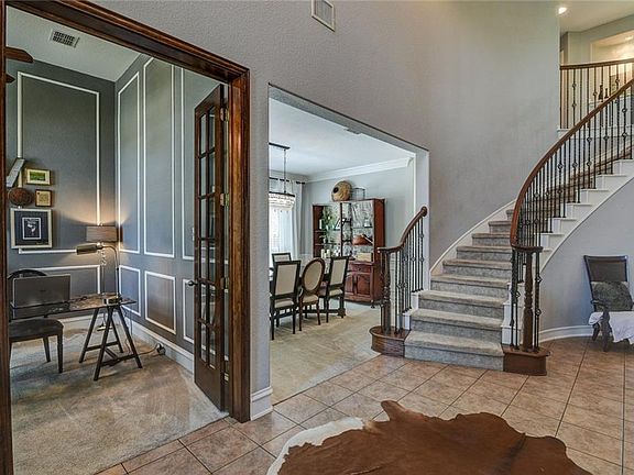 3rd image of 4204 Aston Ln