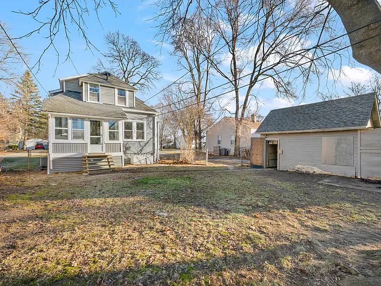 428 Bauman Ave — Photo 5