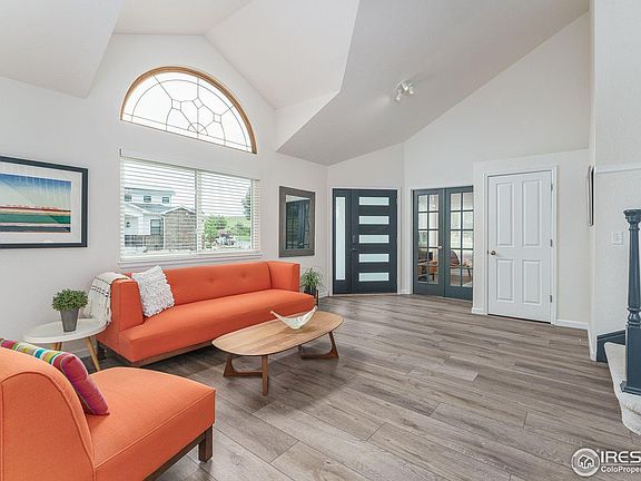 5th image of 809 Saint Andrews Ln