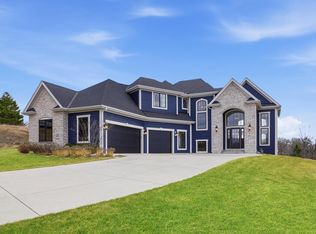 N87W25037 Bay COURT, Lisbon, WI 53089