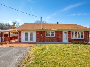 571 Friendly Cir, Marion, VA 24354