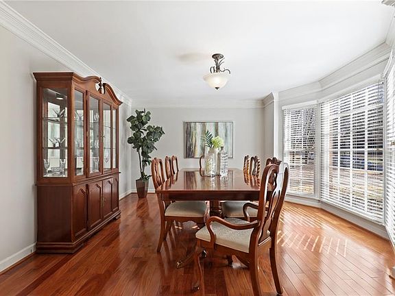 4th image of 5509 Folly Pl