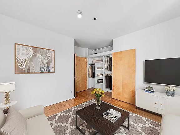4th image of 661 Meeker Ave APT 4F
