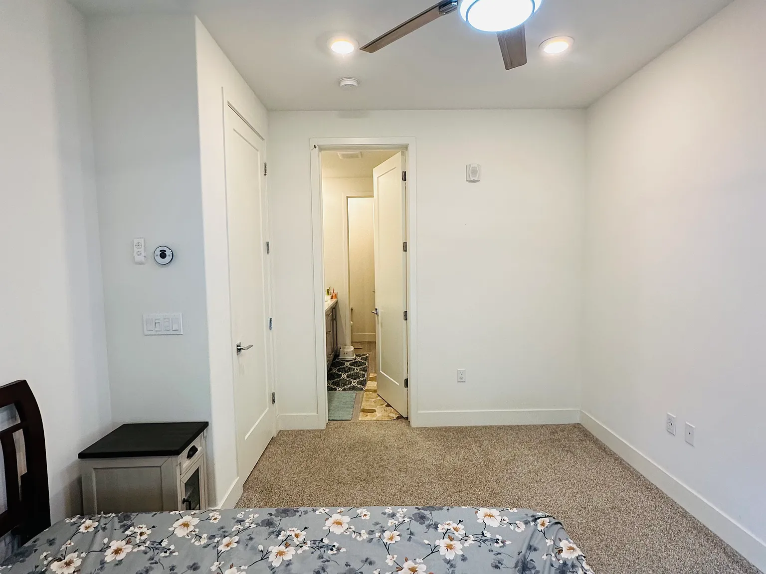 2 bed, 2.5 bath, 1273 sqft, $4,200 — Photo 4