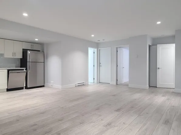 2060 165b St, Surrey, BC V3Z 1B9