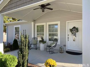 2812 Franks Dr, Raleigh, NC 27610