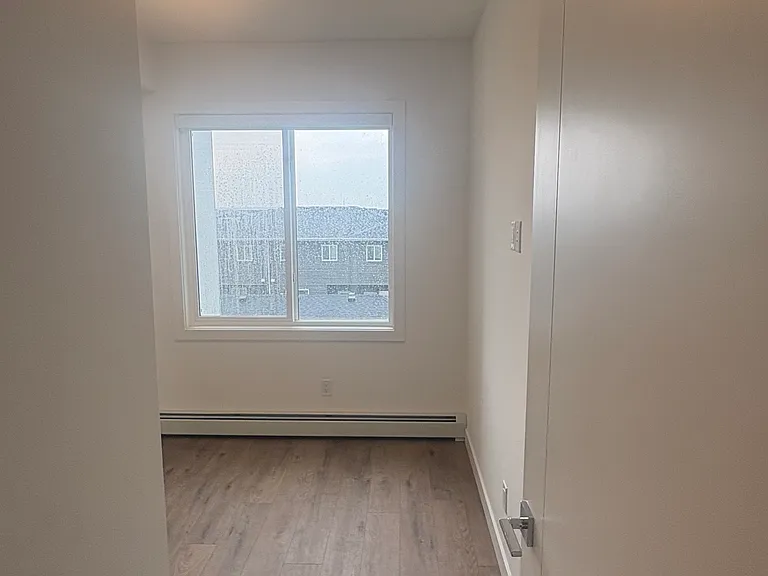 265 Wolf Willow Blvd SE — Photo 11