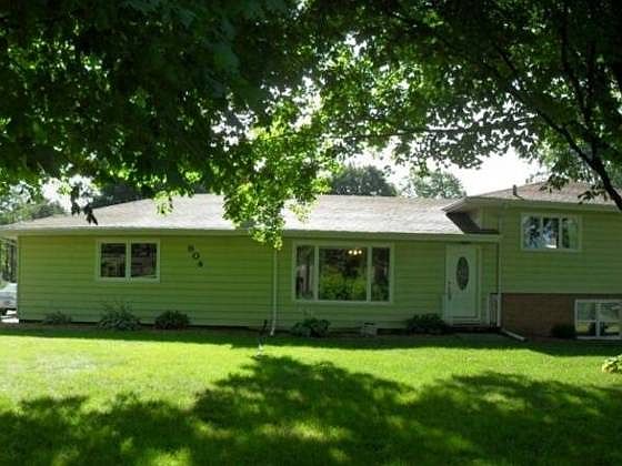 2nd image of 904 Hudson Rd
