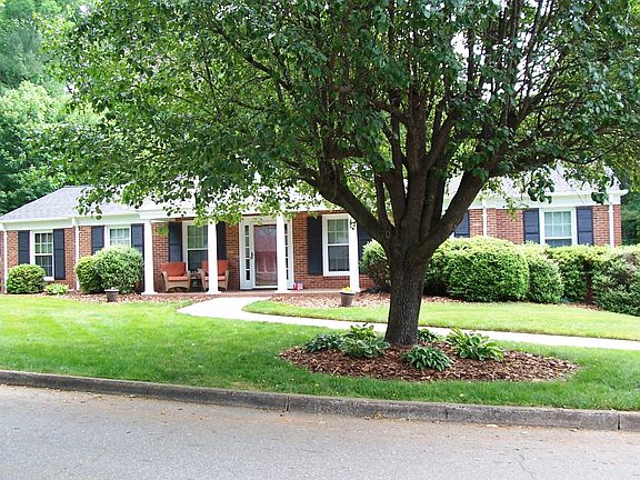 2nd image of 905 Coffey Ave