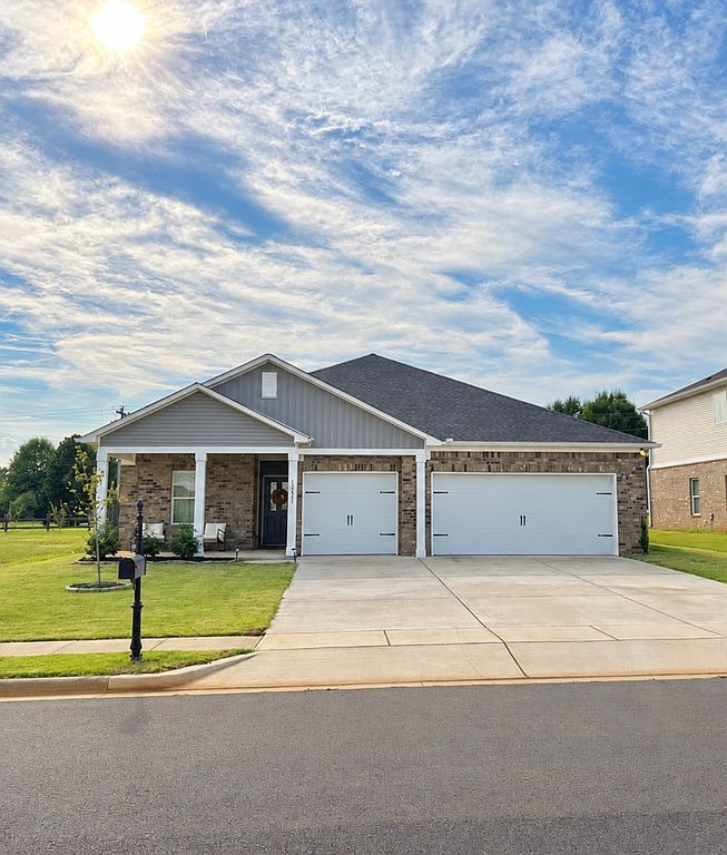 12493 Vendue Dr - Property Image