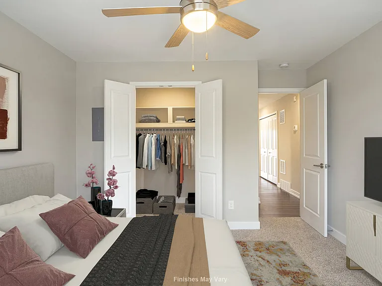 Hillside Apartments — Photo 32