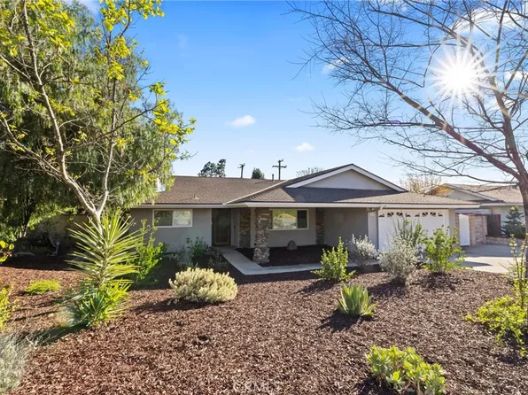 430 Chaparral Dr, Claremont, CA 91711