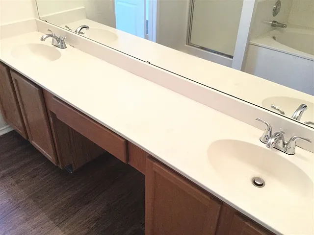 1004 Ashland Ct — Photo 9