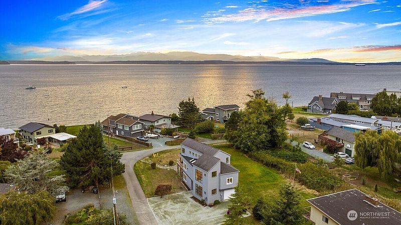 2nd image of 1281 Starfish Road