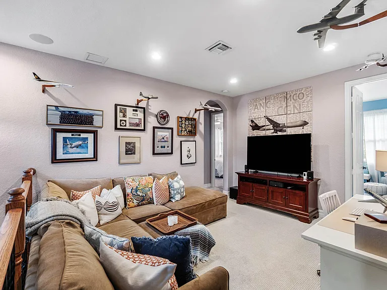 10697 Willow Oak Ct — Photo 19