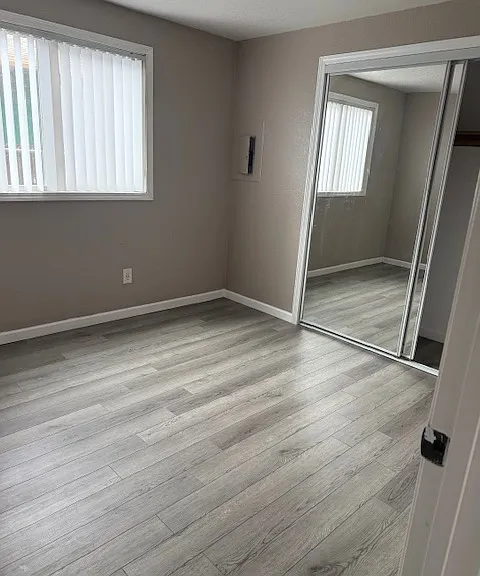 Evergreen Park Apartments — Photo 11