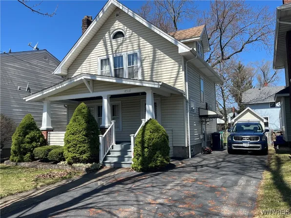 8518 Pershing Ave, Niagara Falls, NY 14304