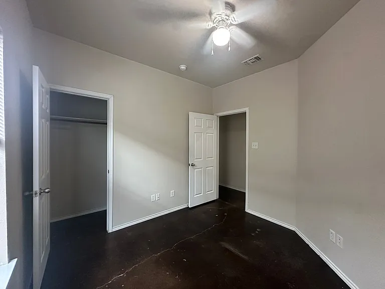 5731 Golf Hts #1 — Photo 16