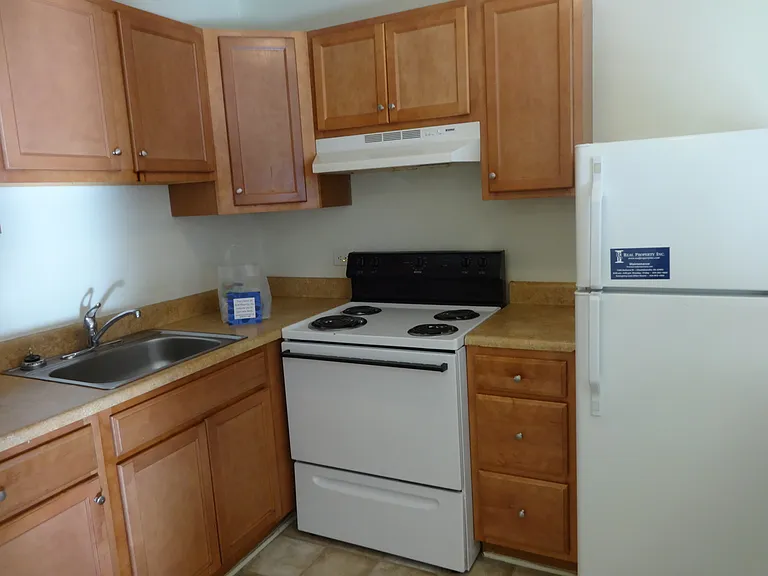 Lynnhaven Apartments — Photo 19