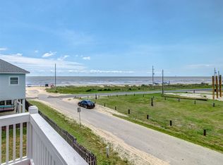 2774 Gulfview Ln, Crystal Beach, TX 77650