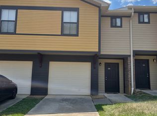 2309 Timber Oaks Ln, Tallahassee, FL 32304