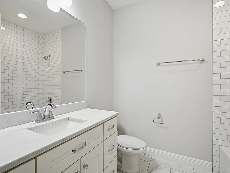 3008 W Julia St #2 — Photo 17