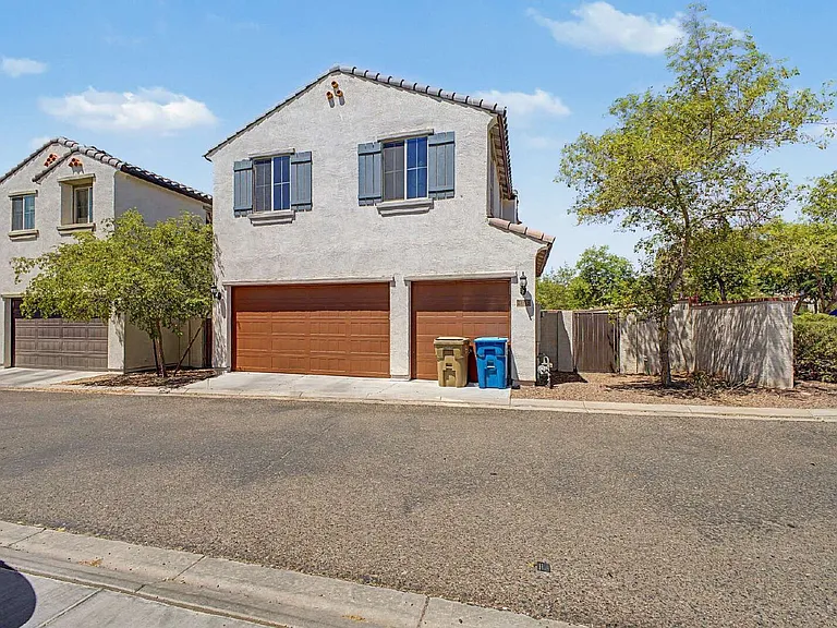 20515 W Maiden Ln — Photo 45