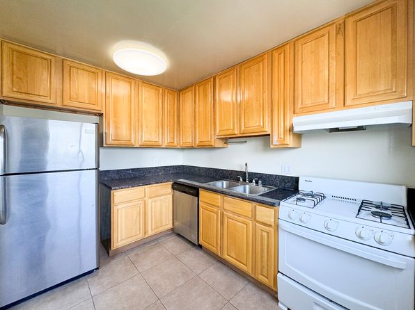 4375 York Blvd APT 216