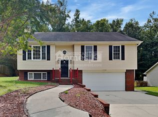 5509 Pebble Garden Ct, Greensboro, NC 27407