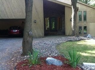 3620 Regal Oak, Minnetonka, MN 55305