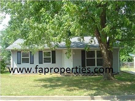 2nd image of 2554 Kathleen Ave