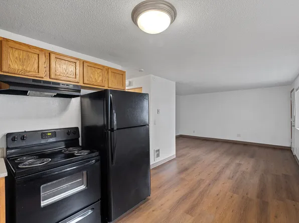 Manhattan Apartments - Normandy Park