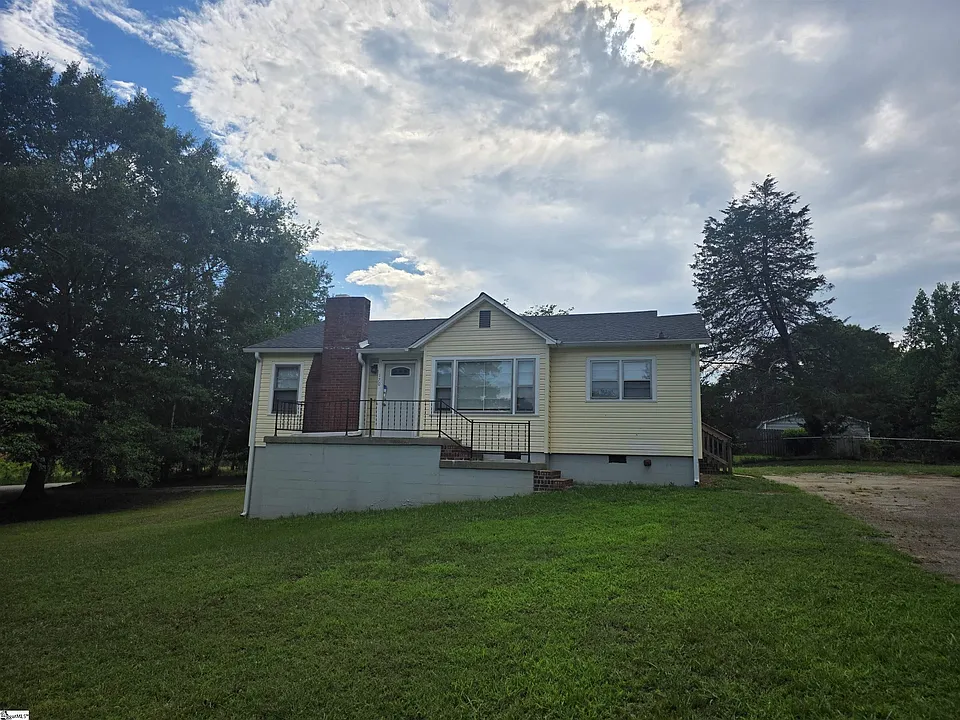 170 Carol Dr