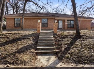 432 Timberlake Dr, Azle, TX 76020