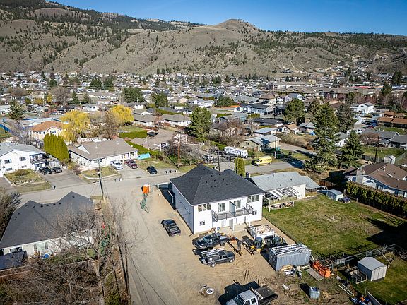 4th image of 3279B Schubert Rd