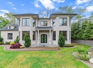 19 Boulder Rd, Newton, MA 02459