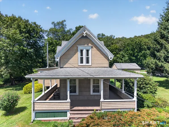 138 Old Norwich Road, Waterford, CT 06375