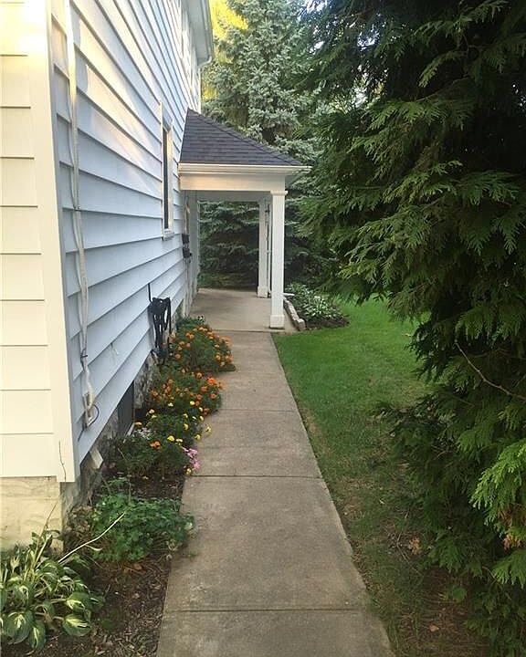 1st image of 87 S Lincoln Ave