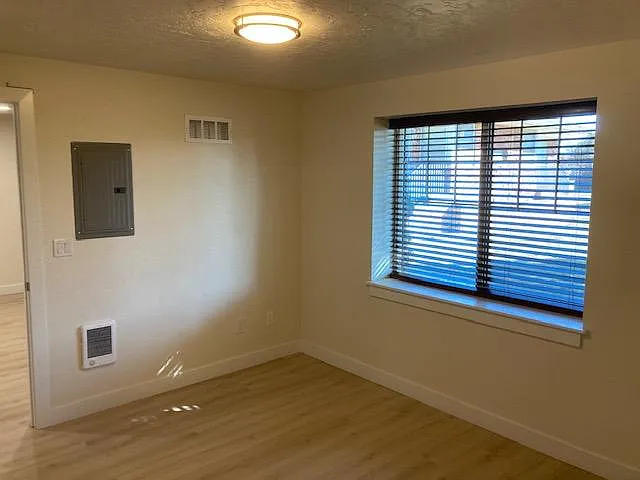 2117 S Kimball Ave — Photo 15