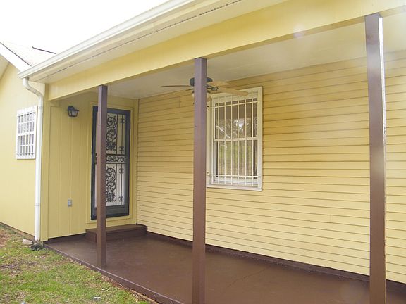 4th image of 2629 Larkwood Ln