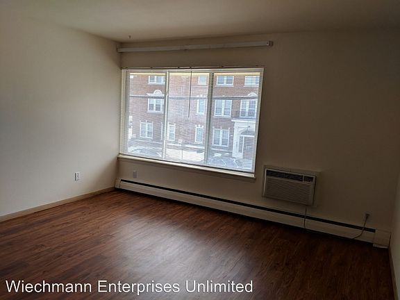 2nd image of 2705 N Oakland Ave APT 2