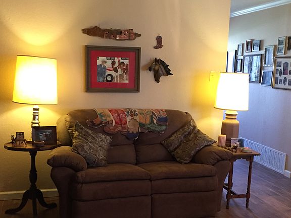 4th image of 9985 Cottontail Ln