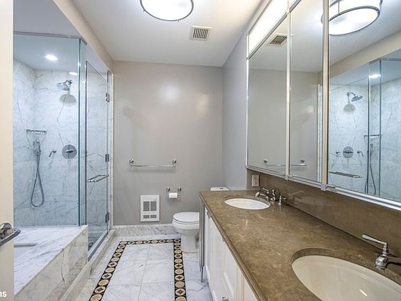 5th image of 205 W 76th St #501