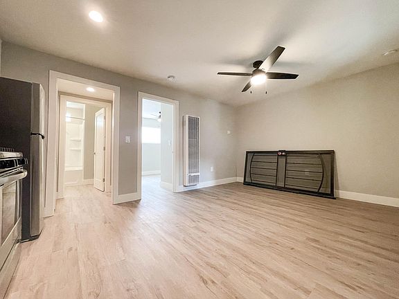 5th image of 4025 Cherokee Ave APT G