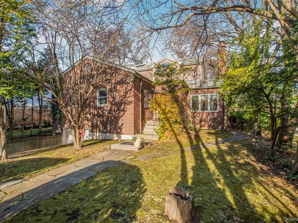 617 W 227th Street, Bronx, NY 10463