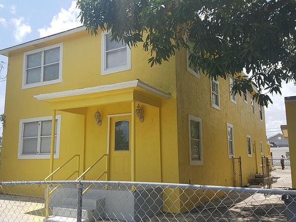 2nd image of 906 4th St #2