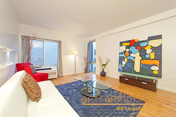 Sold by aptsandlofts.com | media 3
