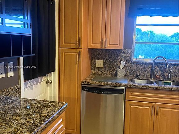 5th image of 2040 NW 81st Ave APT 121