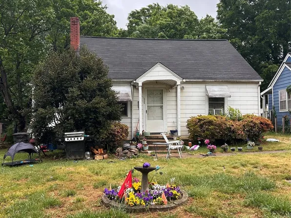 1525 7th St, Statesville, NC 28677