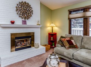 5433 Hyland Courts Dr, Bloomington, MN 55437